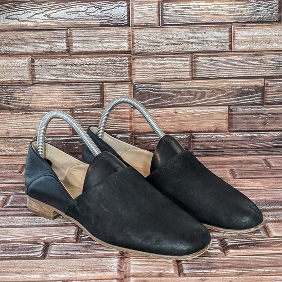‎Clarks flats - Women's 7 - Picture 1 of 12